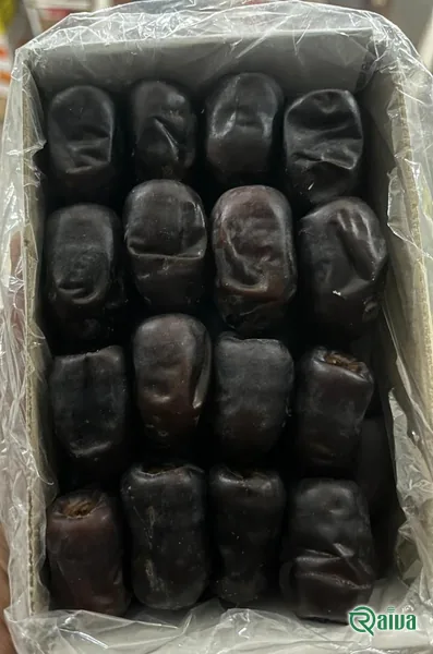 Dry Dates — Date sorting, grading and packing