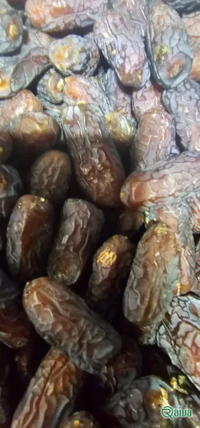 Dry Dates — Date sorting, grading and packing