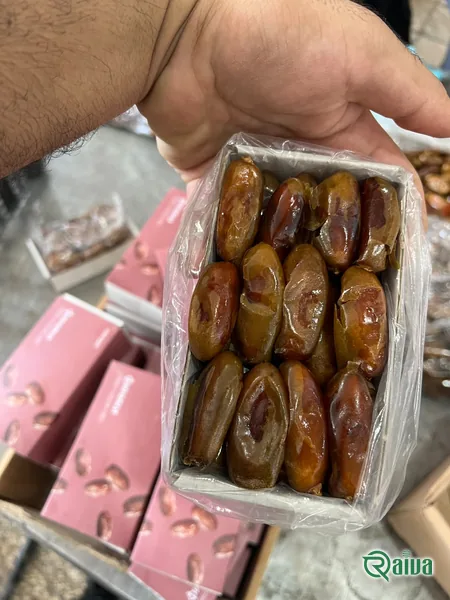 Dry Dates — Date sorting, grading and packing