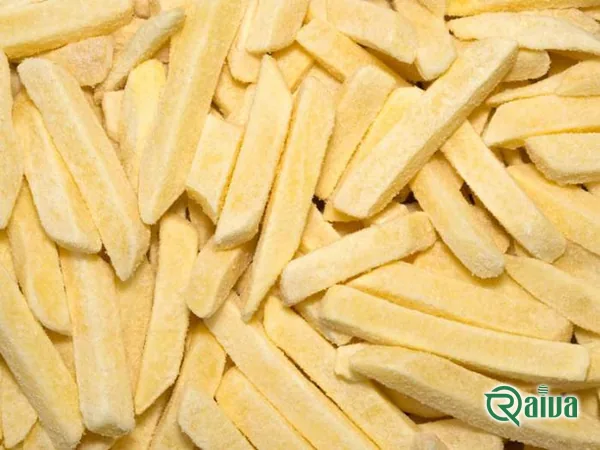Par-fried frozen potato chips in a serving carton (view 2)