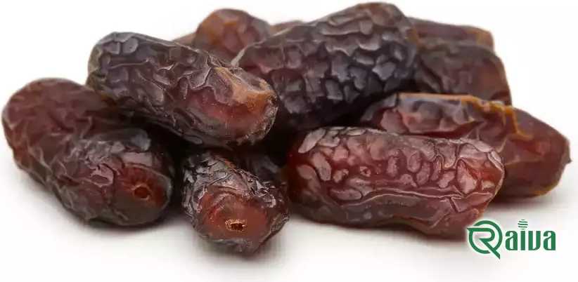 Long, dark, thin-skinned Piarom dates
